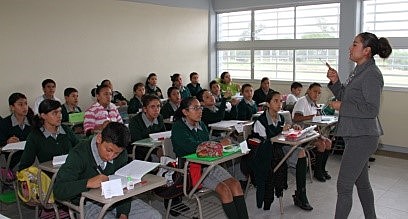 Secundarias de México y bachilleratos incorporan francés e inglés en sus instituciones