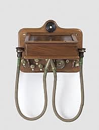 Teléfono mural Gower-Bell (1880)