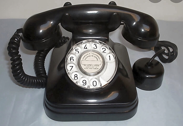 Teléfono de baquelita (Modelo 5523-EZ)