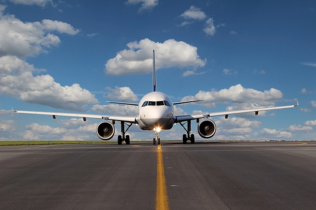 LA AVIACIÓN INCURSIÓN DEL PAVIMENTO