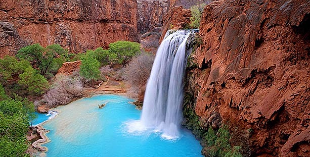 Hiking Havasu Falls