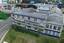 Abre la sede principal de la universidad