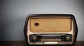 Timeline: Historia de la radio 1883- 2016