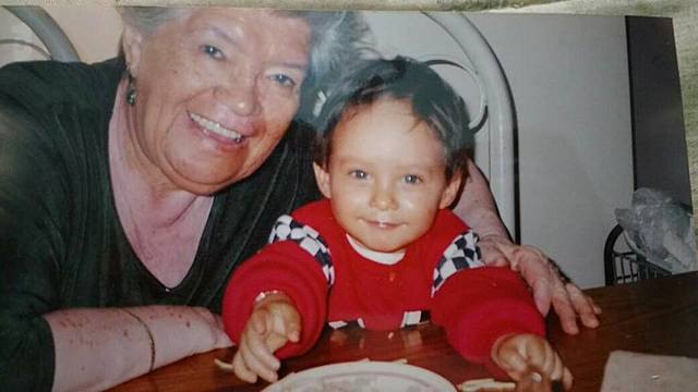 Abuela diagnosticada con Alzheimers