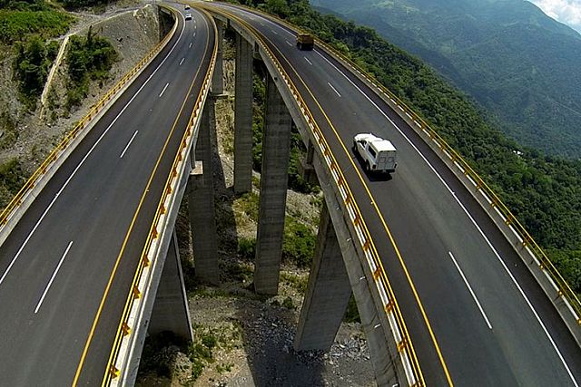 Se emprendieron acciones para dotar de infraestructura de acceso para el desarrollo del país