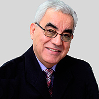 Rolando Arellano