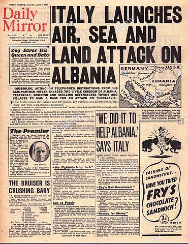 Italia invade Albania.