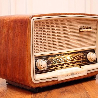 Timeline: Historia de la radio en Colombia