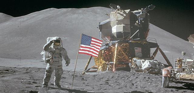 Erset reise auf den Mond