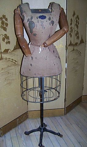 Wooden skirts (letter from women)