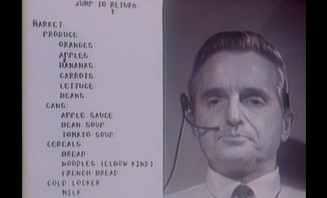 Presental nuevo ordenador con raton y teclado