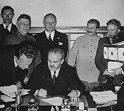 Tratado Ribbentrop-Mólotov