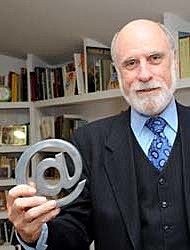 Se crea la Internet por Vint Cerf