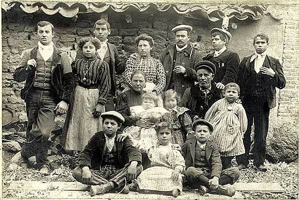 Comprensiones socio históricas y antropológicas de la familia