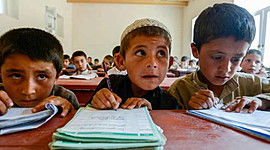 Timeline: Acceso a la Educación: Avanzando para cerrar brechas pendientes