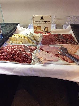 6º - 9:56 -> Desayuno bufete