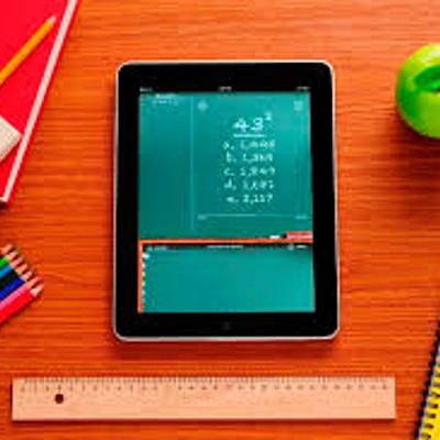 Timeline: DO QUADRO NEGRO AO MUNDO VIRTUAL.