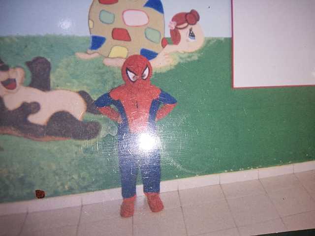 La primera vez que me disfracé en el jardín.