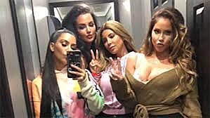 Hangout with Kim and her friends