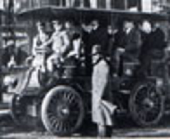 The first car built by Charles and Frank Duryes (brothers.