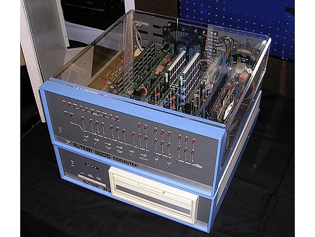 Primer ordenador comercial