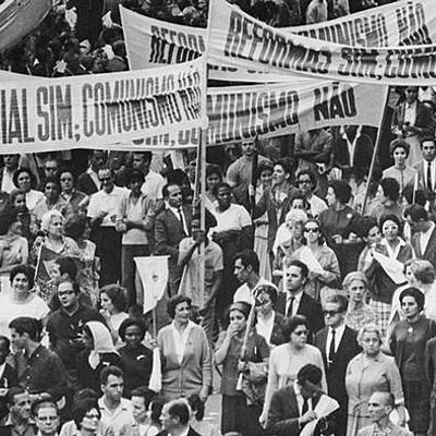 Timeline: Ditadura Civil-Militar: Década Perdida