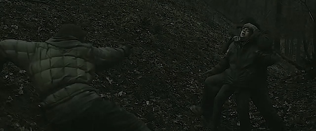 Mata a una persona enfrente de su hijo.