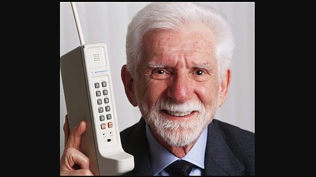 Primer llamada desde un teléfono celular