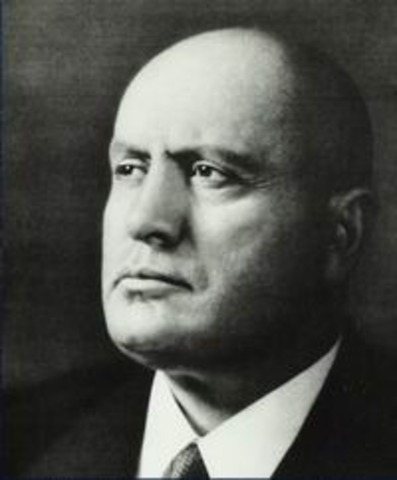Mussolini takes power