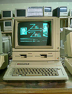 Apple ][