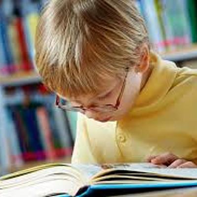 Timeline: Línea de Tiempo sobre el concepto de pedagogía y teorías del aprendizaje significativo