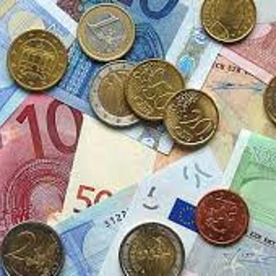 Timeline: HISTORIA DEL DINERO