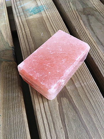 El uso de barras de sal, barras de oro, trigo y animales