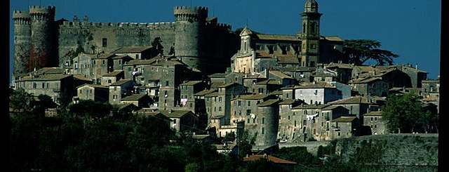 El Papa Gregorio I Magno negocia una tregua con los lombardos.