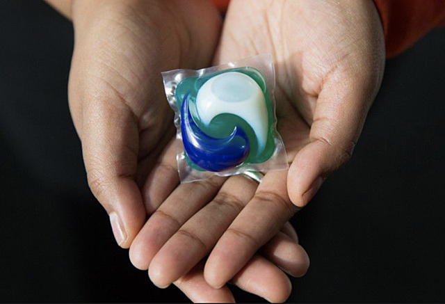 2018-Tide Pods Challenge