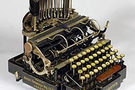 SE presenta la primer maquina de escribir.