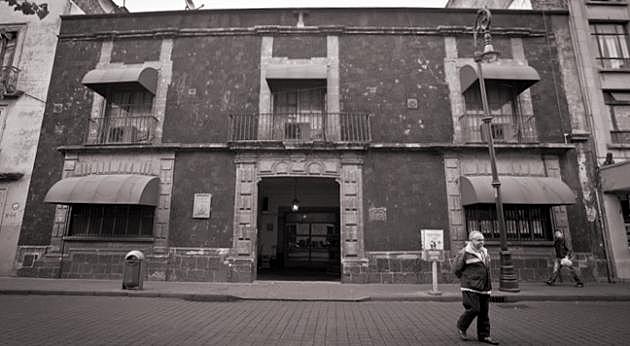 Miembro correspondiente de la Academia Mexicana de la Lengua