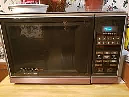 The first ever microwaves with buttons came out.