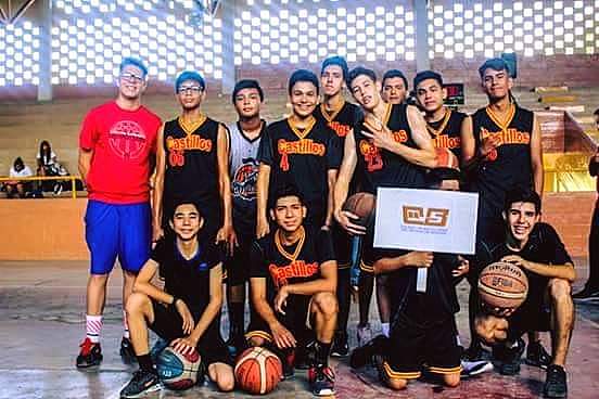 1er lugar en baloncesto municipal