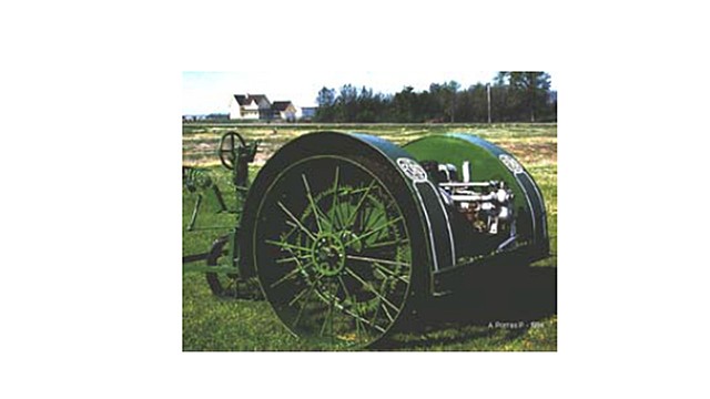 Tractor de  con motor de gasolina