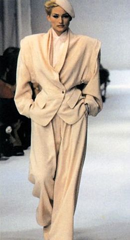 Tenues de thierry mugler