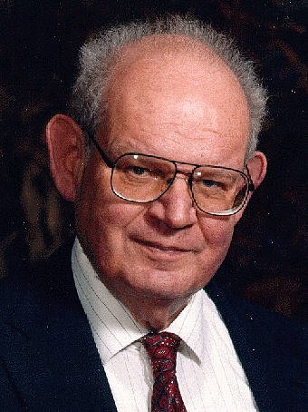 Benoit Mandelbrot.