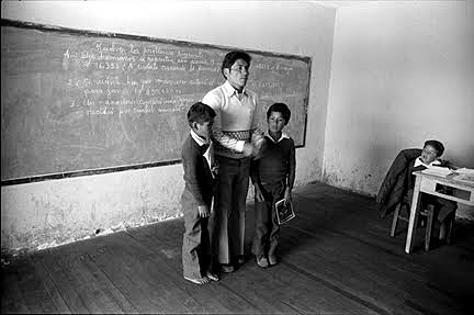 Elevación de la Escuela de varones a Centro Escolar