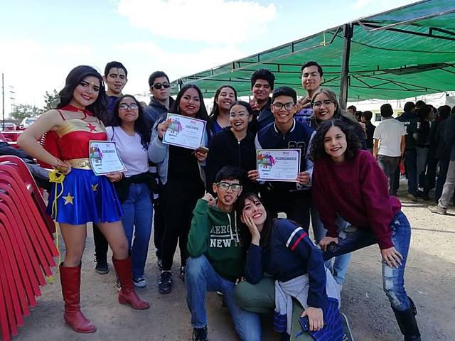 Primer lugar en competencia etapa zona de Teatro