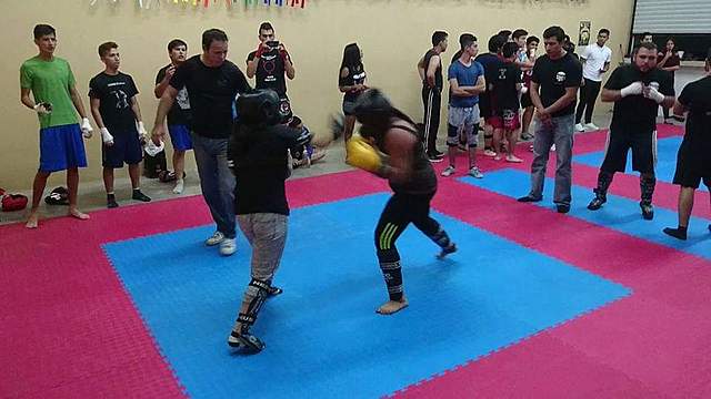 Entre a kick boxing