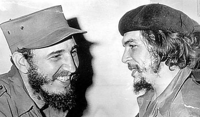 Che becomes Cuban citizen