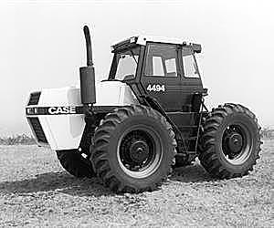 PRIMER TRACTOR ARTICULADO