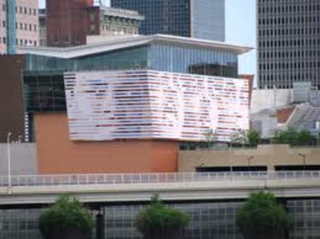 Establishes Muhammed Ali Center, Louisville, Kentucky