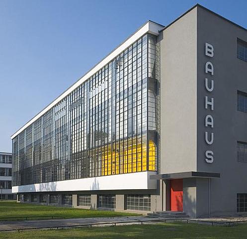 École de Bauhaus, Walter Gropius