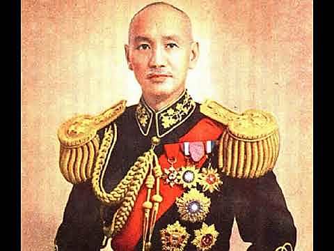 Chiang Kai-Shek se dirige a China tras el Incidente del Puente Marco Polo